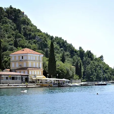 Bed&Breakfast Villa Eva-2